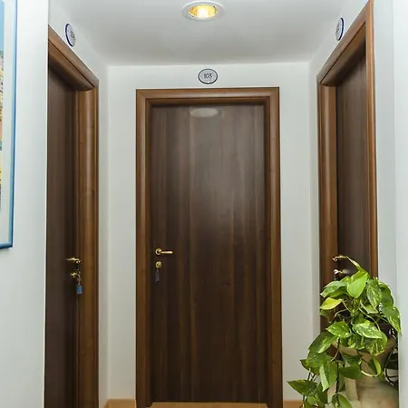 Affittacamere Mare Luna Guest house *