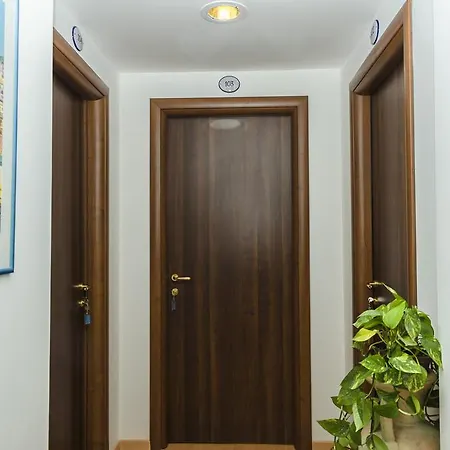 Affittacamere Mare Luna Guest house *