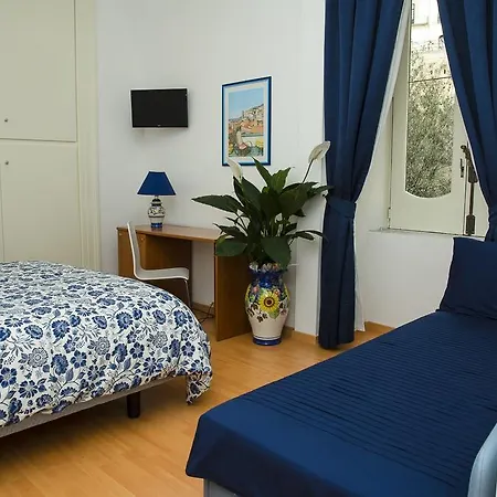 Affittacamere Mare Luna Guest house